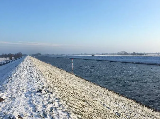 아파트 Landhaus Am Deich *